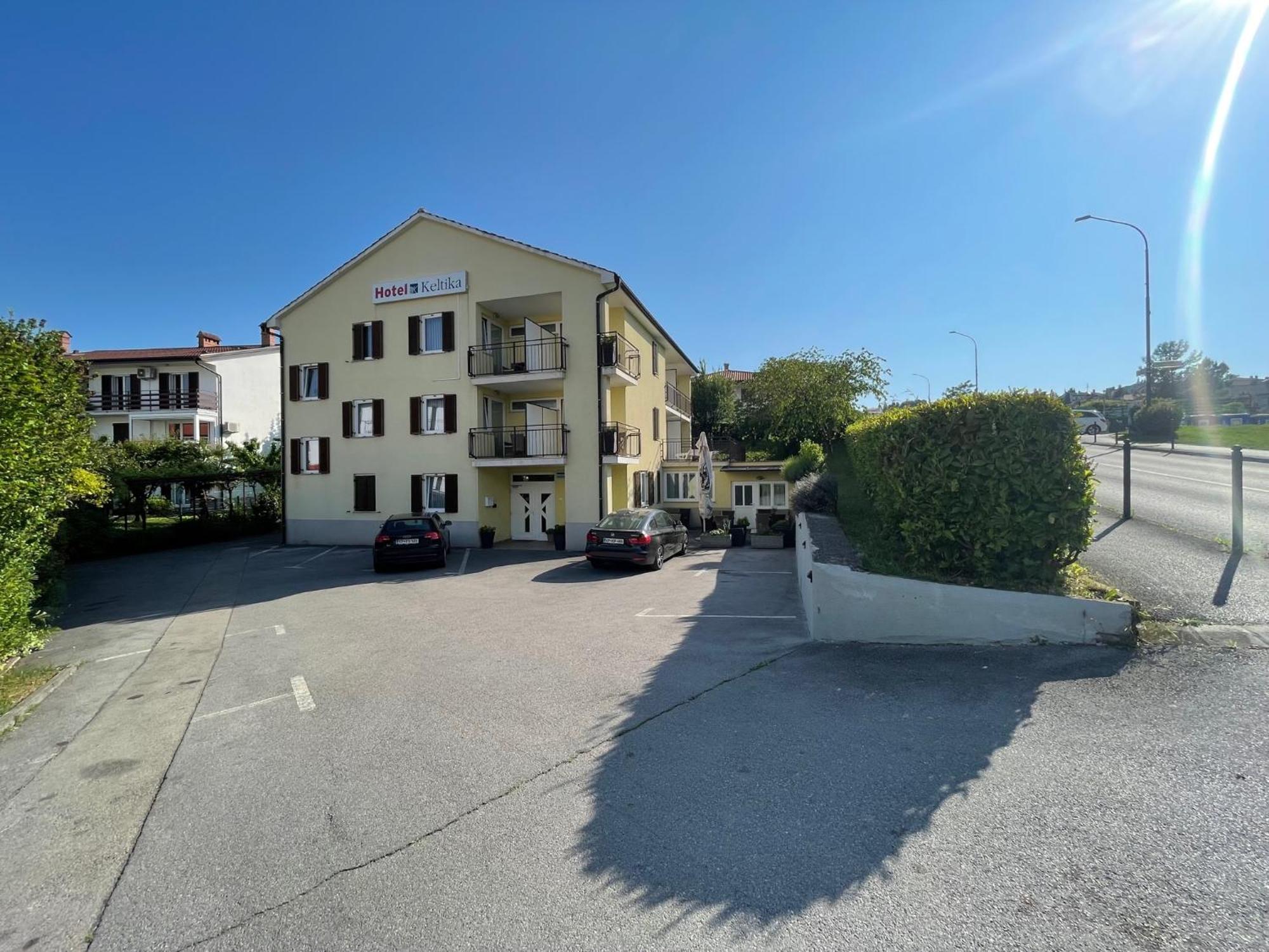 Garni Hotel Keltika Izola Exterior foto