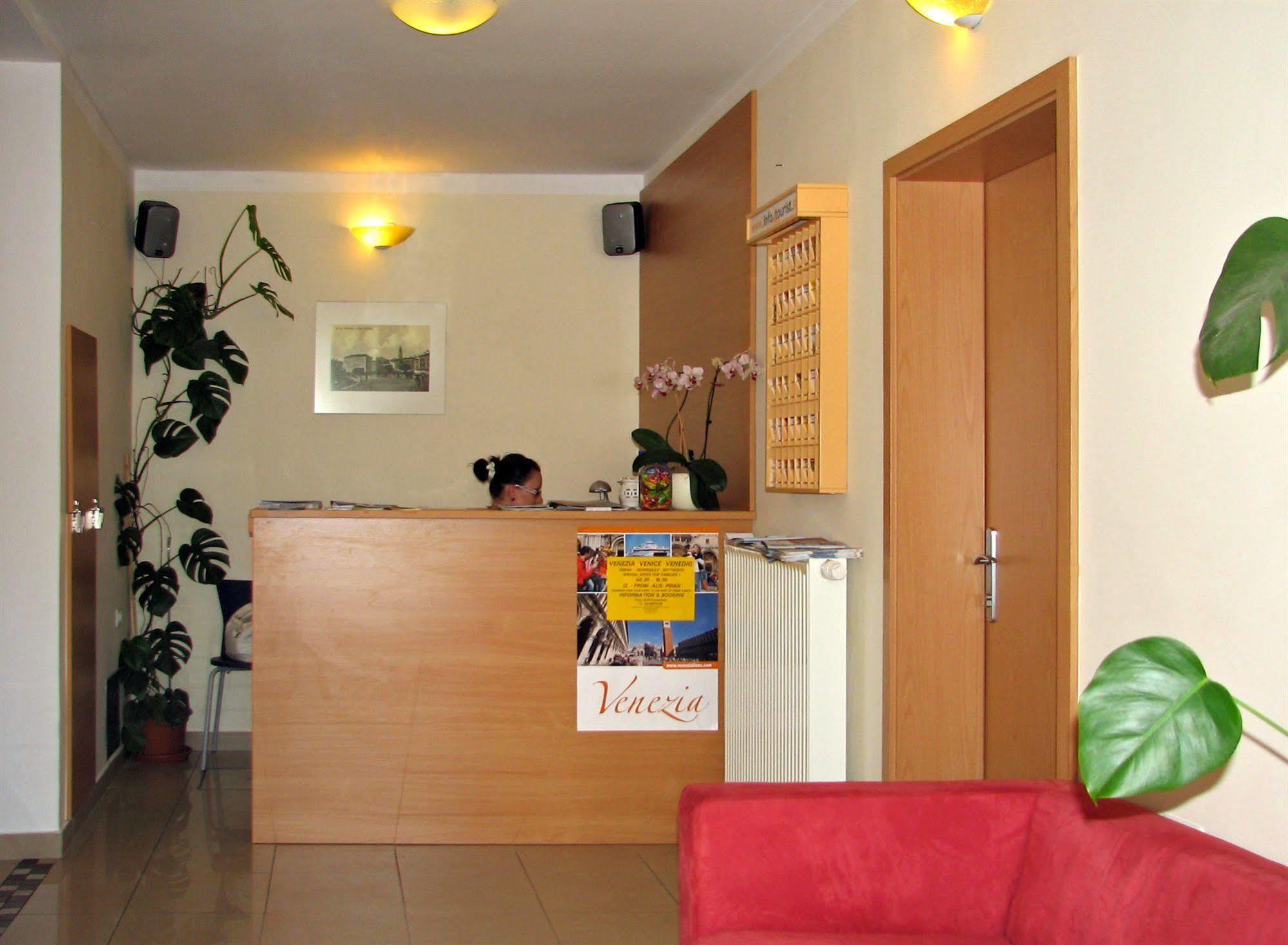 Garni Hotel Keltika Izola Exterior foto